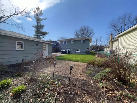 Exterior - 1011 Dawes Ave, Wheaton, IL 60189 photo 6 of 6