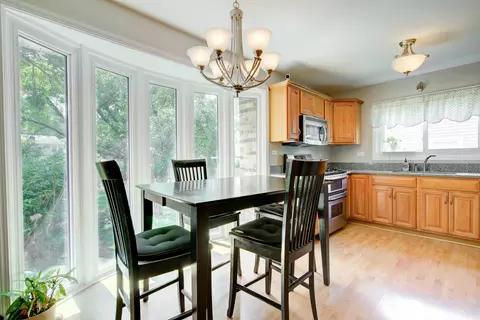 1428 Willcrest Rd, Naperville, IL 60540 photo 8