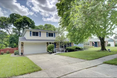 1428 Willcrest Rd, Naperville, IL 60540