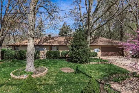 Exterior - 21800 W Old Renwick Rd, Plainfield, IL 60544 photo 3 of 10