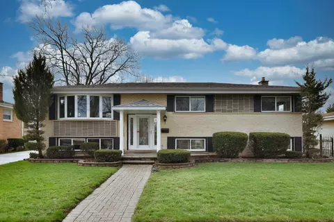 618 Forest Preserve Dr, Wood Dale, IL 60191