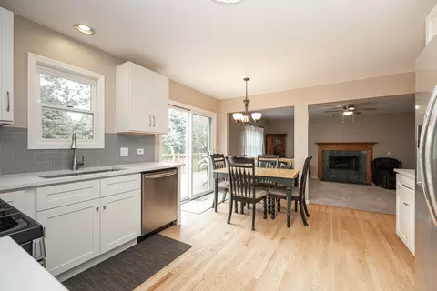 Kitchen - 24908 Burdick Rd, Plainfield, IL 60585 photo 2 of 2