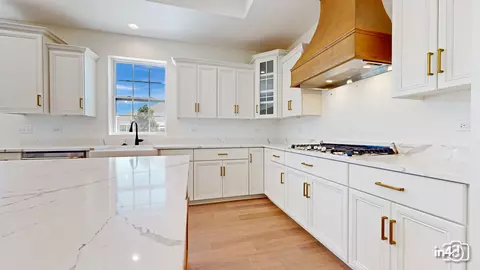 Kitchen - 16509 S Wilson Ln, Plainfield, IL 60586 photo 6 of 9