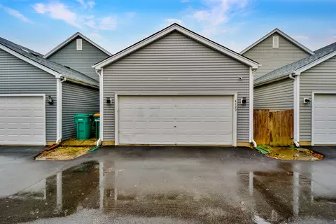 Exterior - 4122 Dalewood Dr, Plainfield, IL 60586 photo 4 of 4
