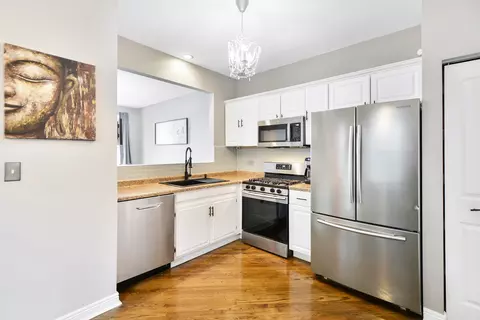 Kitchen - 4122 Dalewood Dr, Plainfield, IL 60586 photo 2 of 2