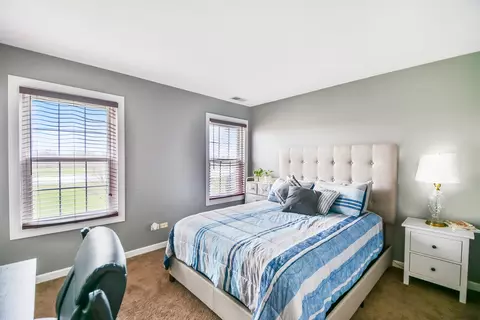 Bedroom - 4122 Dalewood Dr, Plainfield, IL 60586 photo 3 of 4