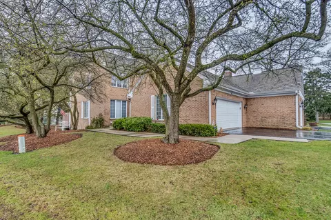 1463 Shire Cir, Inverness, IL 60067