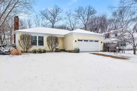 713 Concord Ln, Barrington, IL 60010