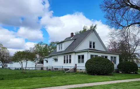 318 N Mason Ave, Amboy, IL 61310