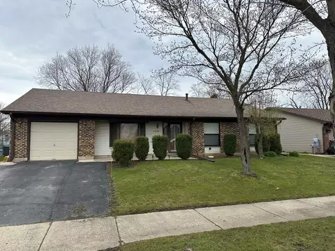 140 Old Mill Grove Rd, Lake Zurich, IL 60047