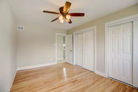 Bedroom - 1016 E 156th Pl, Dolton, IL 60419 photo 6 of 7