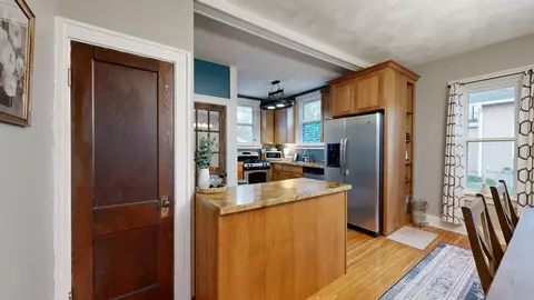 Kitchen - 1621 E Oakland Ave, Bloomington, IL 61701 photo 6 of 6