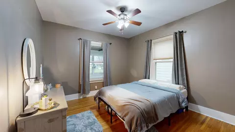 Bedroom - 1621 E Oakland Ave, Bloomington, IL 61701 photo 4 of 5