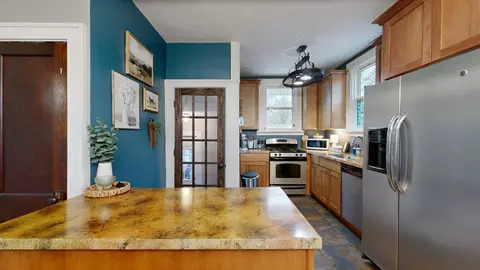 Kitchen - 1621 E Oakland Ave, Bloomington, IL 61701 photo 2 of 6