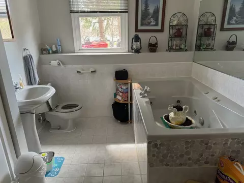Bath - 1920 Fremont Ln, Johnsburg, IL 60051 photo 1 of 3