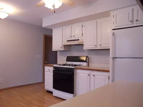 Kitchen - 11233 Bayberry Dr, Roscoe, IL 61073 photo 3 of 4