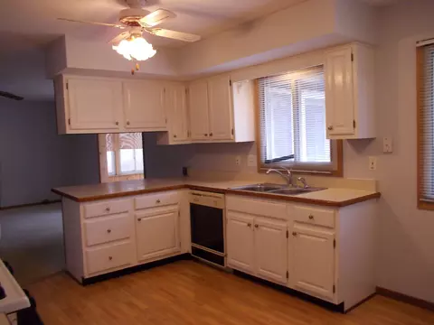 Kitchen - 11233 Bayberry Dr, Roscoe, IL 61073 photo 4 of 4