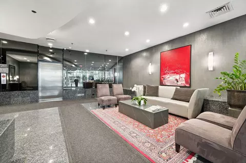 110 E Delaware Pl #1802, Chicago, IL 60611 photo 2