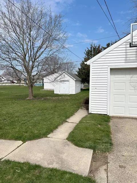 547 Penfield St, Beecher, IL 60401 photo 3