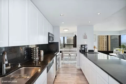 Kitchen - 30 E Huron St #5509, Chicago, IL 60611 photo 4 of 4
