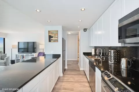 Kitchen - 30 E Huron St #5509, Chicago, IL 60611 photo 3 of 4