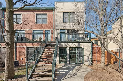 1813 S Clark St #13, Chicago, IL 60616