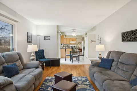 Living - 58 Ivanhoe Ln, Cary, IL 60013 photo 3 of 4