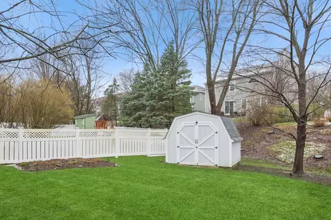 Exterior - 58 Ivanhoe Ln, Cary, IL 60013 photo 4 of 16