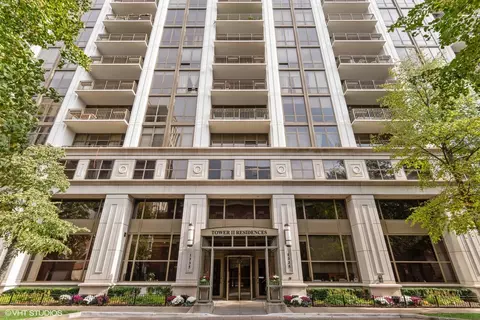 1335 S Prairie Ave #1502, Chicago, IL 60605