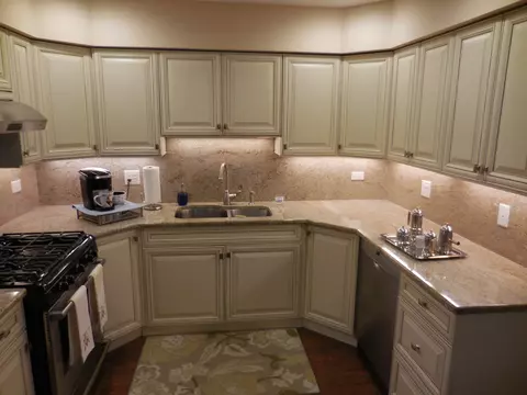 8430 W Windsor Ave, Chicago, IL 60656 photo 4