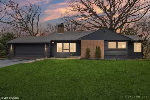 24 W312 Hemlock Ln, Naperville, IL 60540
