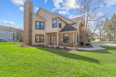 378 Satinwood Ter, Buffalo Grove, IL 60089