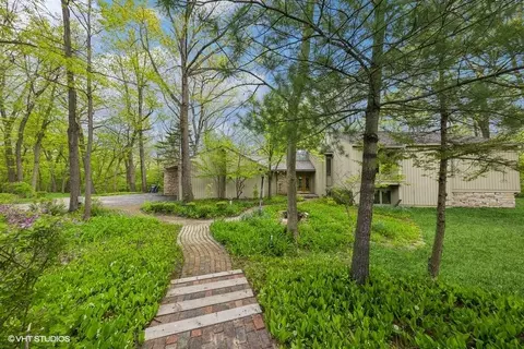 3702 Frederick Dr, Oak Brook, IL 60523