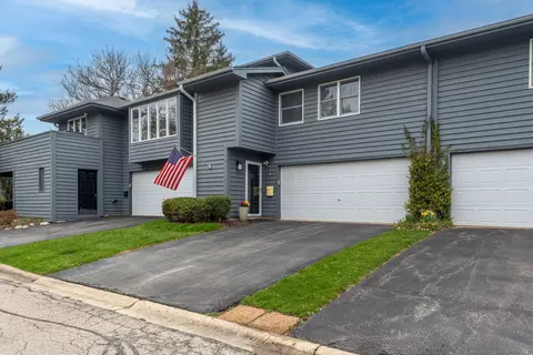 804 Evernia Ct, Geneva, IL 60134