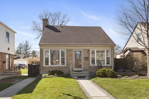 764 Bristol Ave, Westchester, IL 60154