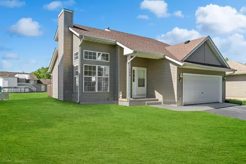 734 Redwood Ct, Genoa, IL 60135