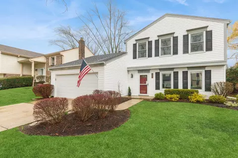 48 Monterey Dr, Vernon Hills, IL 60061