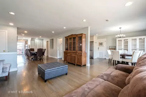 Living - 9205 Springfield Ave, Evanston, IL 60203 photo 1 of 2