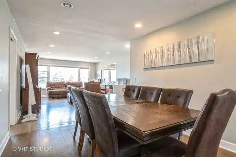 Dining - 9205 Springfield Ave, Evanston, IL 60203 photo 2 of 3