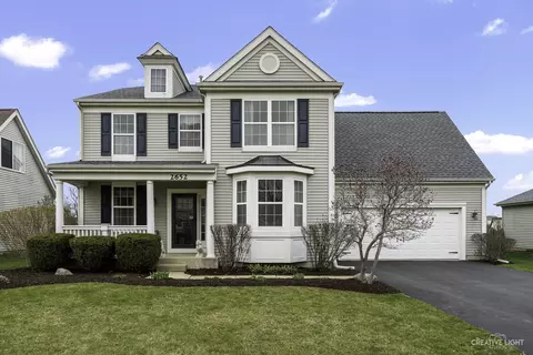 2652 Avalon Ln, Montgomery, IL 60538