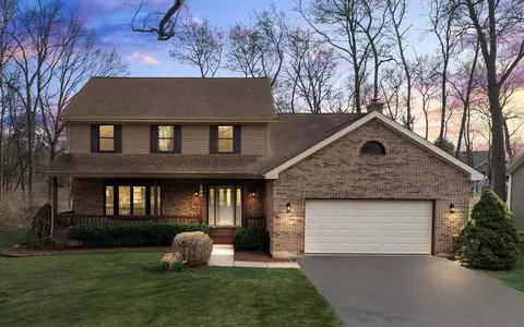 504 Scott Ave, Grayslake, IL 60030