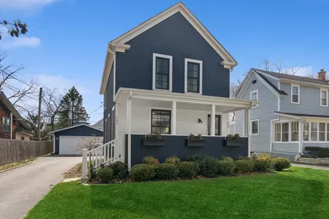 295 Noble Ave, Lake Forest, IL 60045