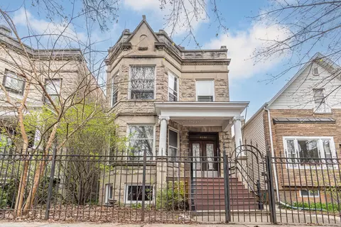 2042 N Sawyer Ave, Chicago, IL 60647