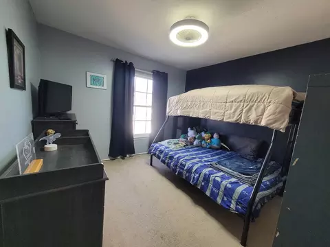 Bedroom - 1667 Valley Forge Ct #B, Wheaton, IL 60189 photo 2 of 3