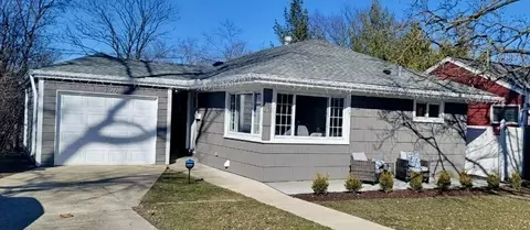 306 Lincoln Ave, Downers Grove, IL 60515