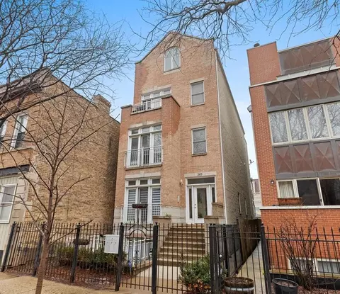 2855 N Damen Ave #3, Chicago, IL 60618