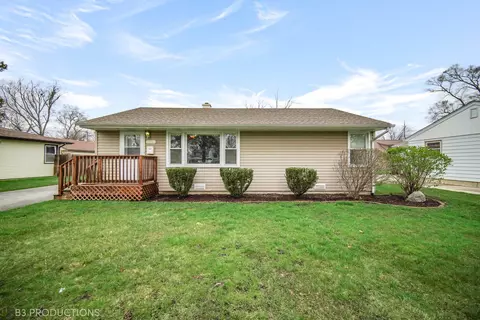 6648 Riverside Dr, Tinley Park, IL 60477