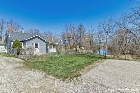 Exterior - 110 Maple St, Mchenry, IL 60050 photo 8 of 8