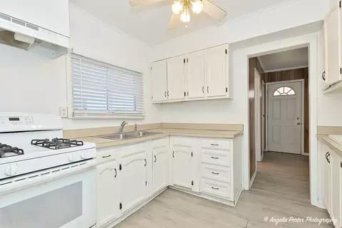 Kitchen - 110 Maple St, Mchenry, IL 60050 photo 3 of 3