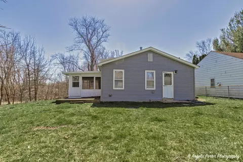 Exterior - 110 Maple St, Mchenry, IL 60050 photo 2 of 8